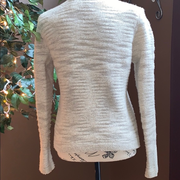 Banana Republic short sweater jacket with sequins - Picture 5 of 8